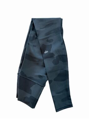 ALO Yoga Black Camo Vapor Leggings